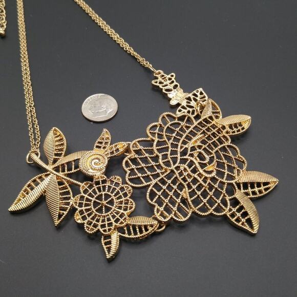Floral Lace Inspired Frontal Necklace, Gold Tone, 20 Inches - Picture 7 of 7